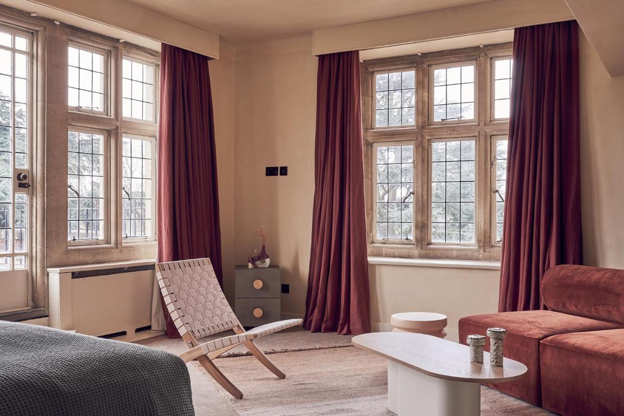 Hotel Birch Selsdon 4*